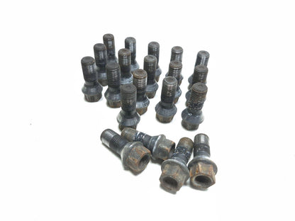2011 BMW 750li Wheel Lug Bolt 20pcsoem