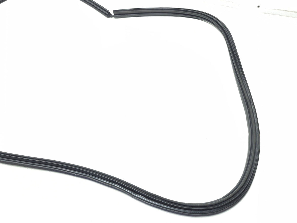 2011-2017 Nissan Juke Rear Trunk Hatch Lid Door Weatherstrip Seal OEM