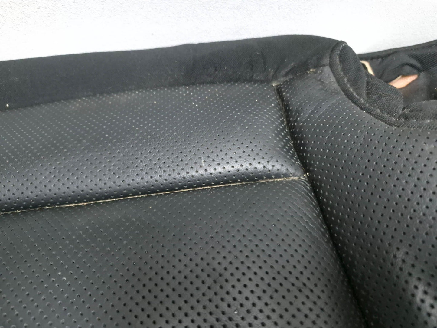 2018 Chrysler 300 Limited AWD Seat Cushion Front Passenger Side Lower OEM