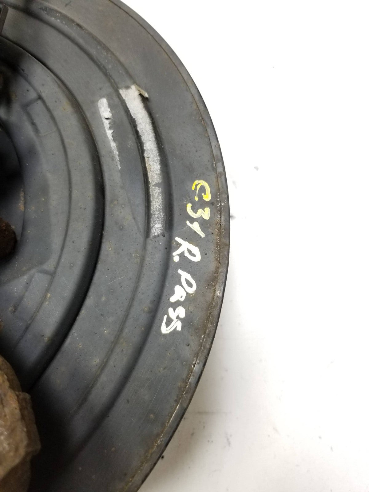 2012 Jeep Grand Cherokee Wheel Spindle Knuckle Rear Passenger Side Right OEM