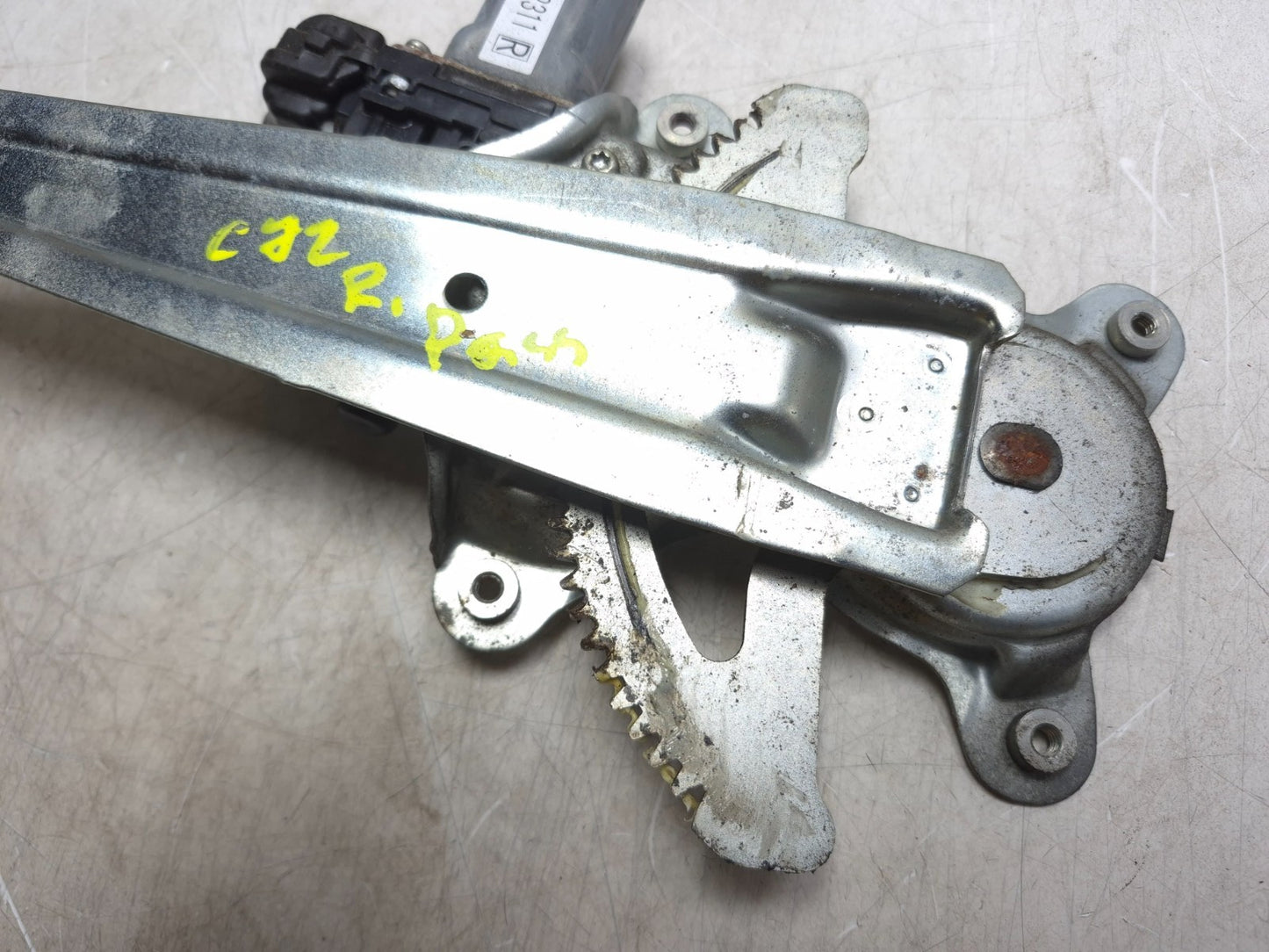 2009 Lexus IS250 Rear Door Window Regulator W/ Motor Right Passenger Side OEM