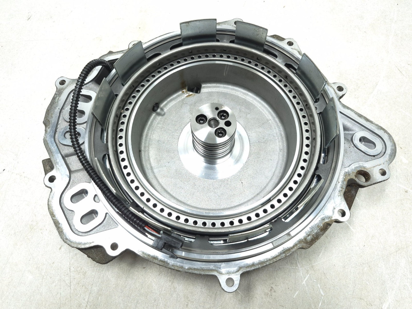 2011 Ford Edge Automatic Transmission Rear Cover Clutch Housing OEM