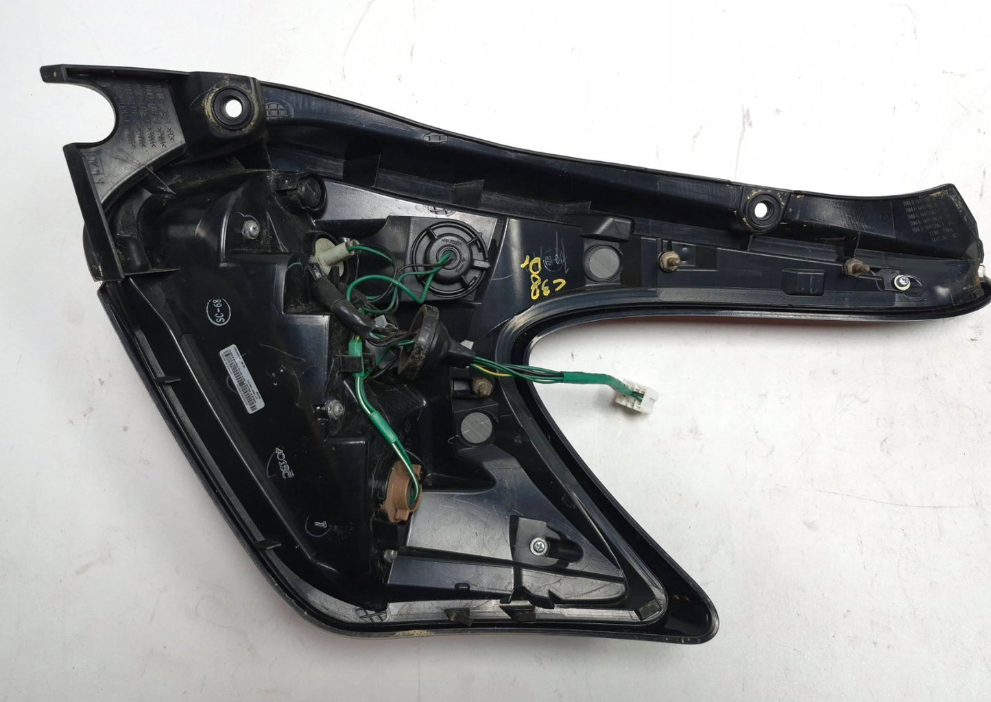 2015 Nissan Juke Tail Light Left & Right Pair OEM