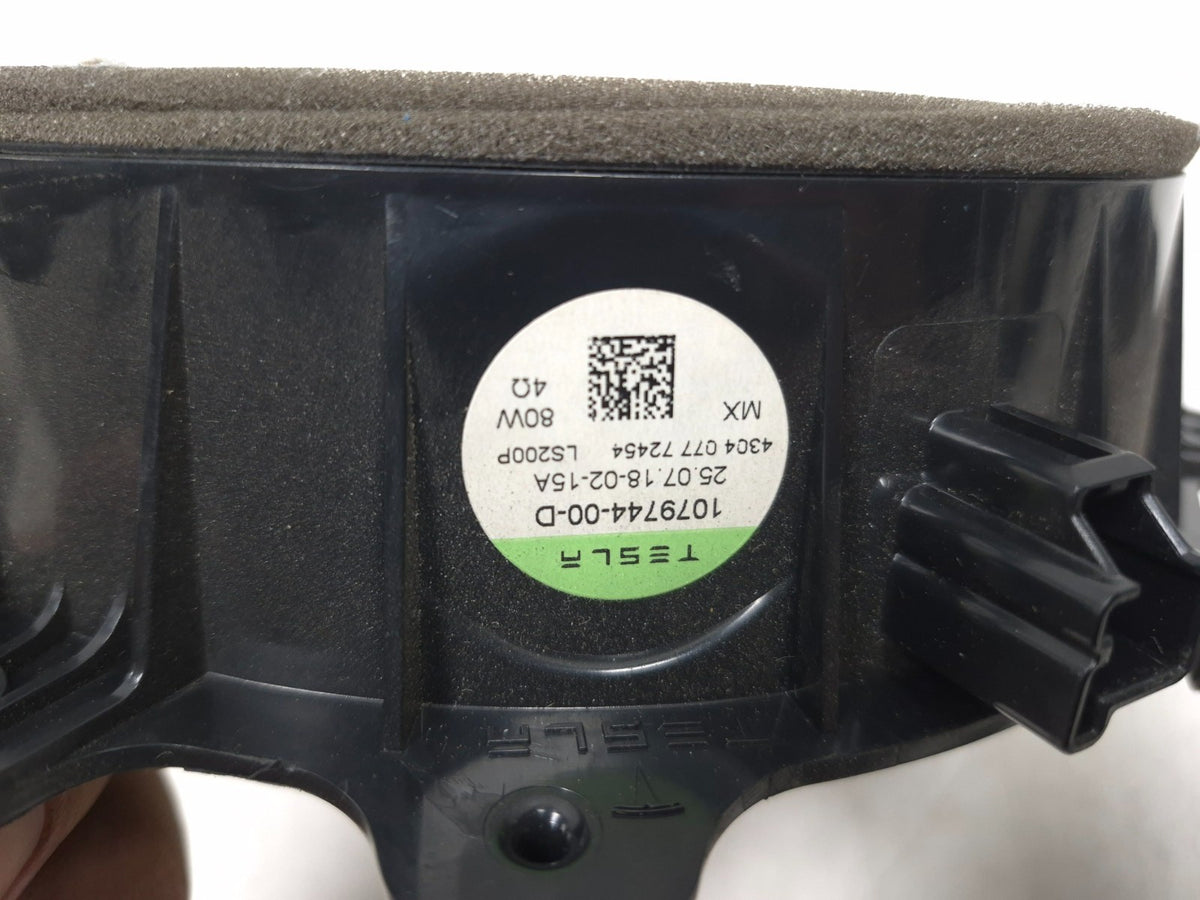 2018 Tesla Model 3 Speaker & Tweeter Set 1079744-00-d OEM