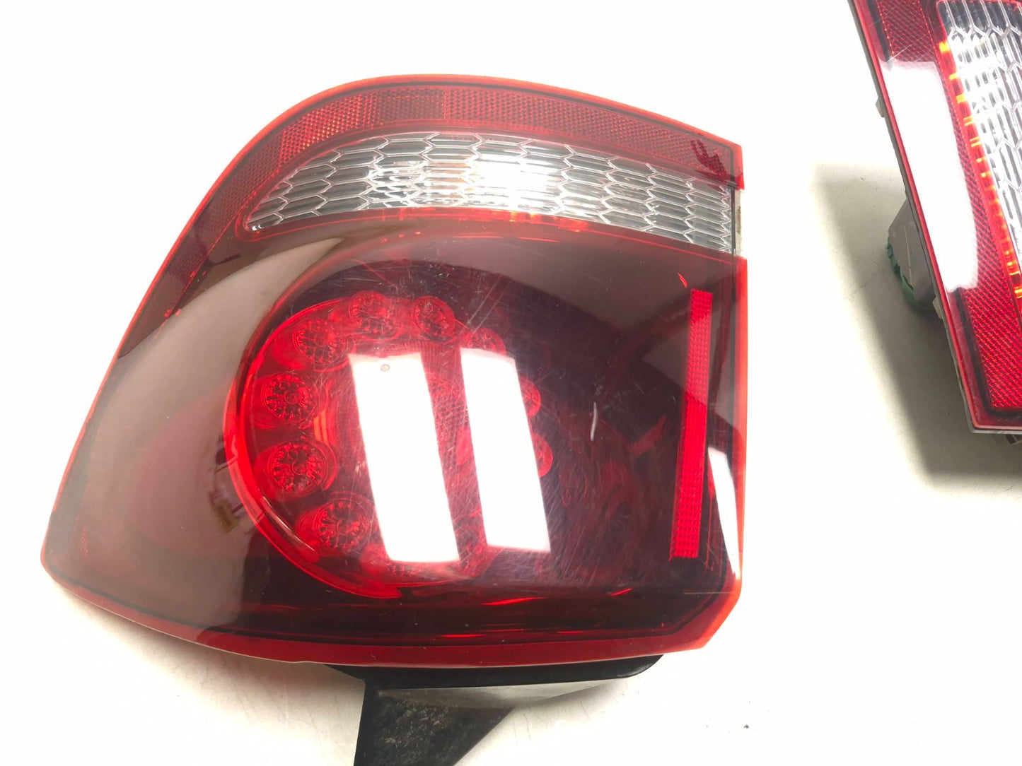 2017 Dodge Journey Tail Light Lamp Inner & Outer Passenger Side Right OEM