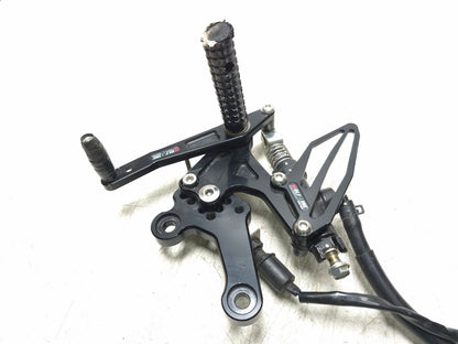 2019 Kawasaki Z400 Er400d Right Footrest & Brake Master Cylinder W/ Pedal OEM