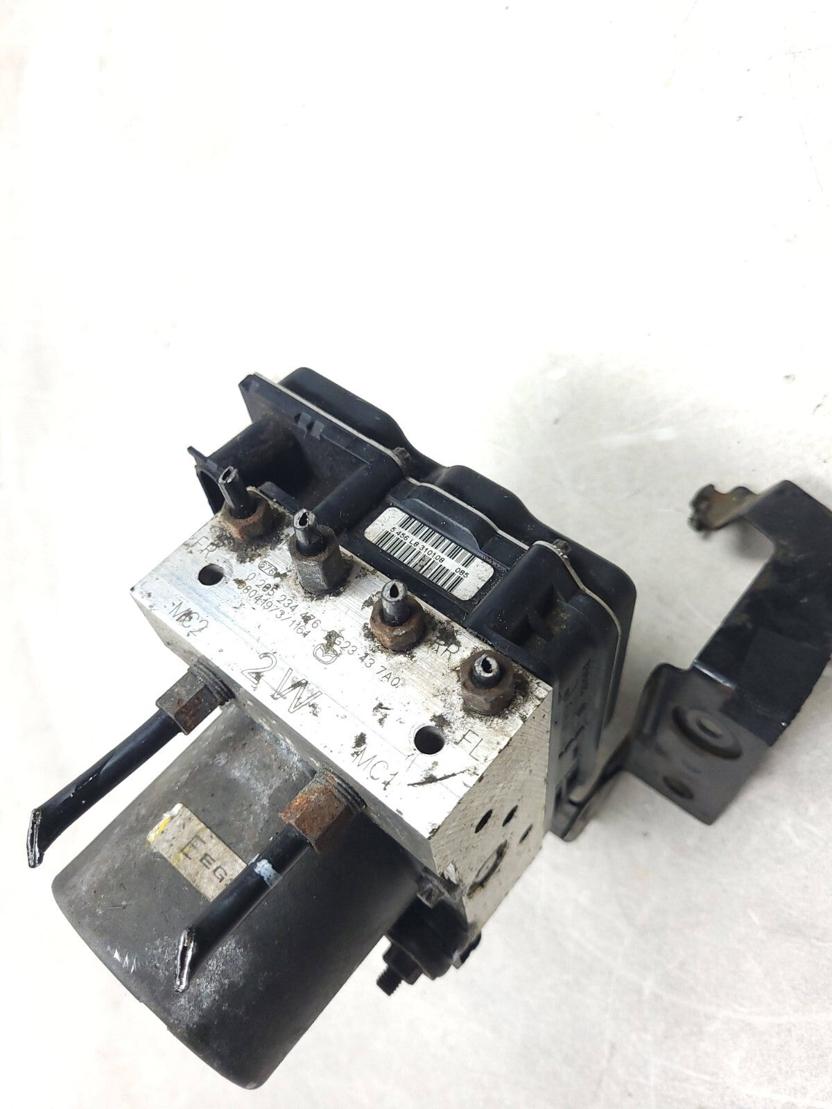 2007 - 2009 Mazda Cx-7 Abs Anti Lock Brake Pump OEM