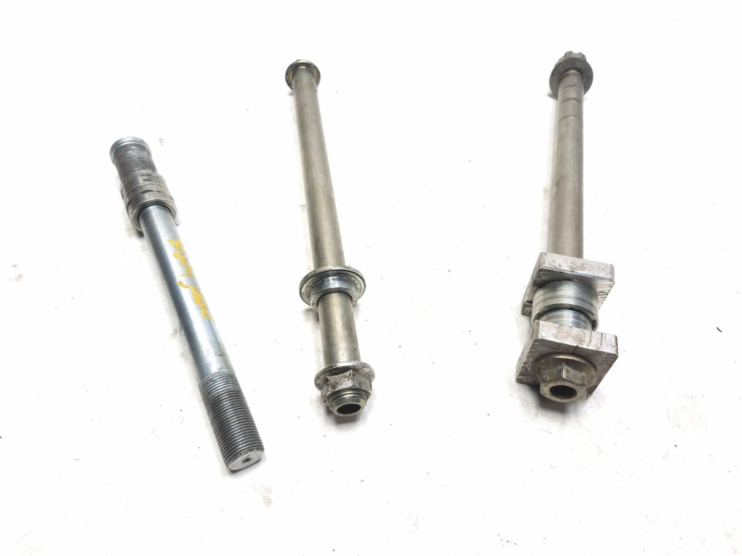 2017 Kawasaki Vulcan S En650c Front & Rear Wheel Axle & Swing Arm Bolt 3 Pcs OEM