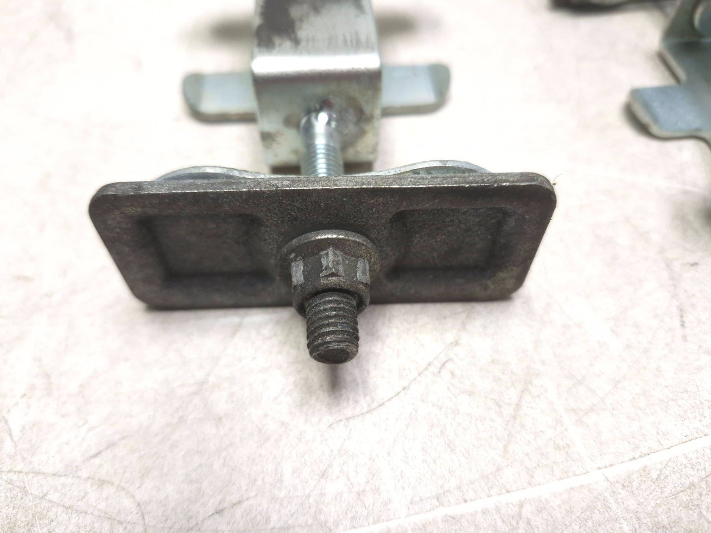 2001 Suzuki Gsx 750f Katana Chain Adjuster Pair OEM