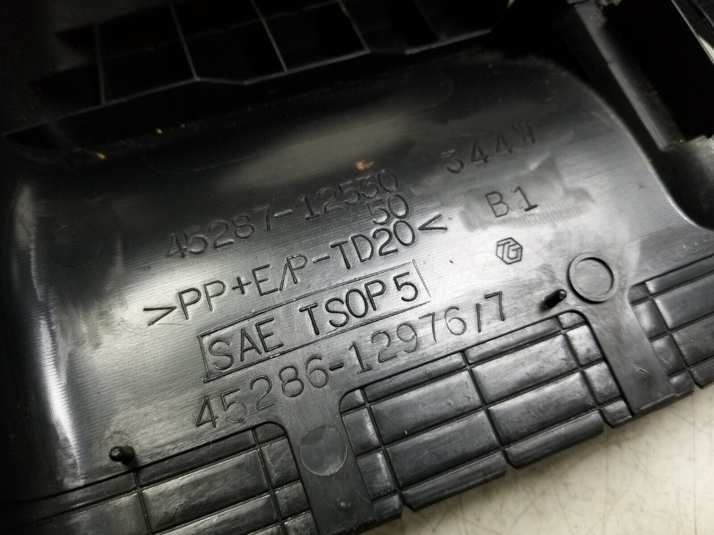 08 - 15 Scion Xb Steering Column Shroud Trim Cover OEM