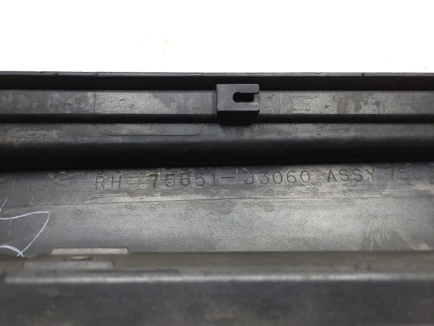 2002-2003 Lexus Es3500 Rocker Panel Skirt Molding Passenger Side Right OEM