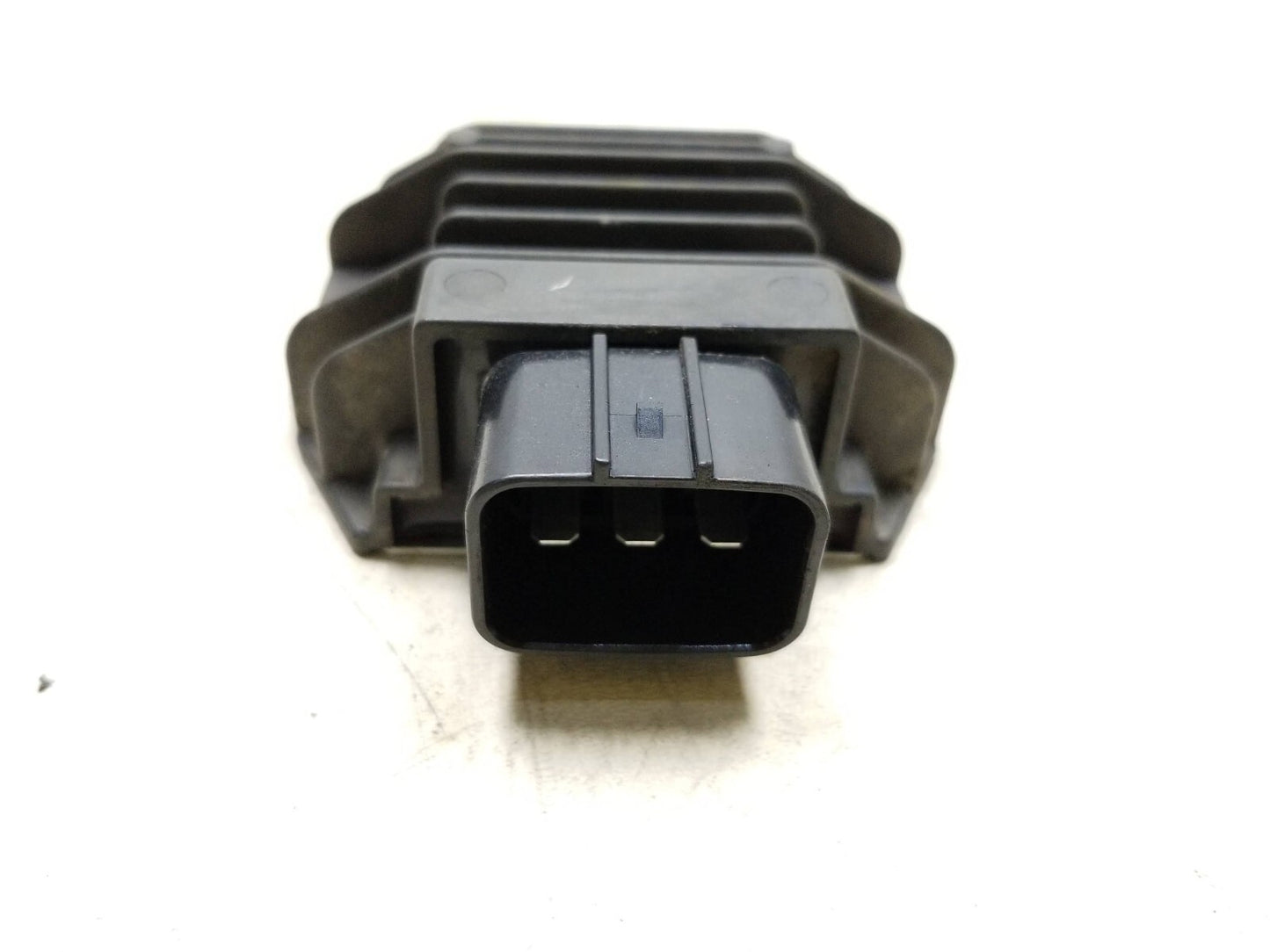 19 - 23 Honda Cbf300 Cb300 Voltage Regulator Rectifier Fh022ba OEM
