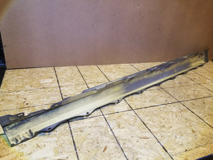 2010 Mercedes Benz R350 Skirt Rocker Panel Molding Left Driver Side OEM