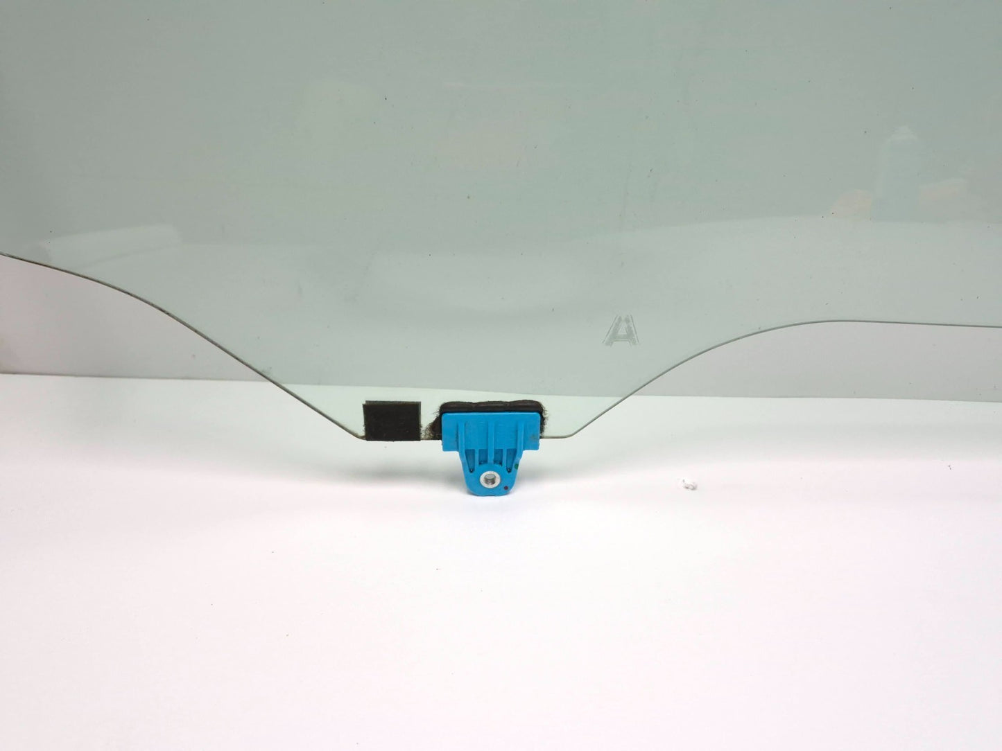 2020 Infiniti Q50 Door Window Glass Front Right Passenger Side OEM