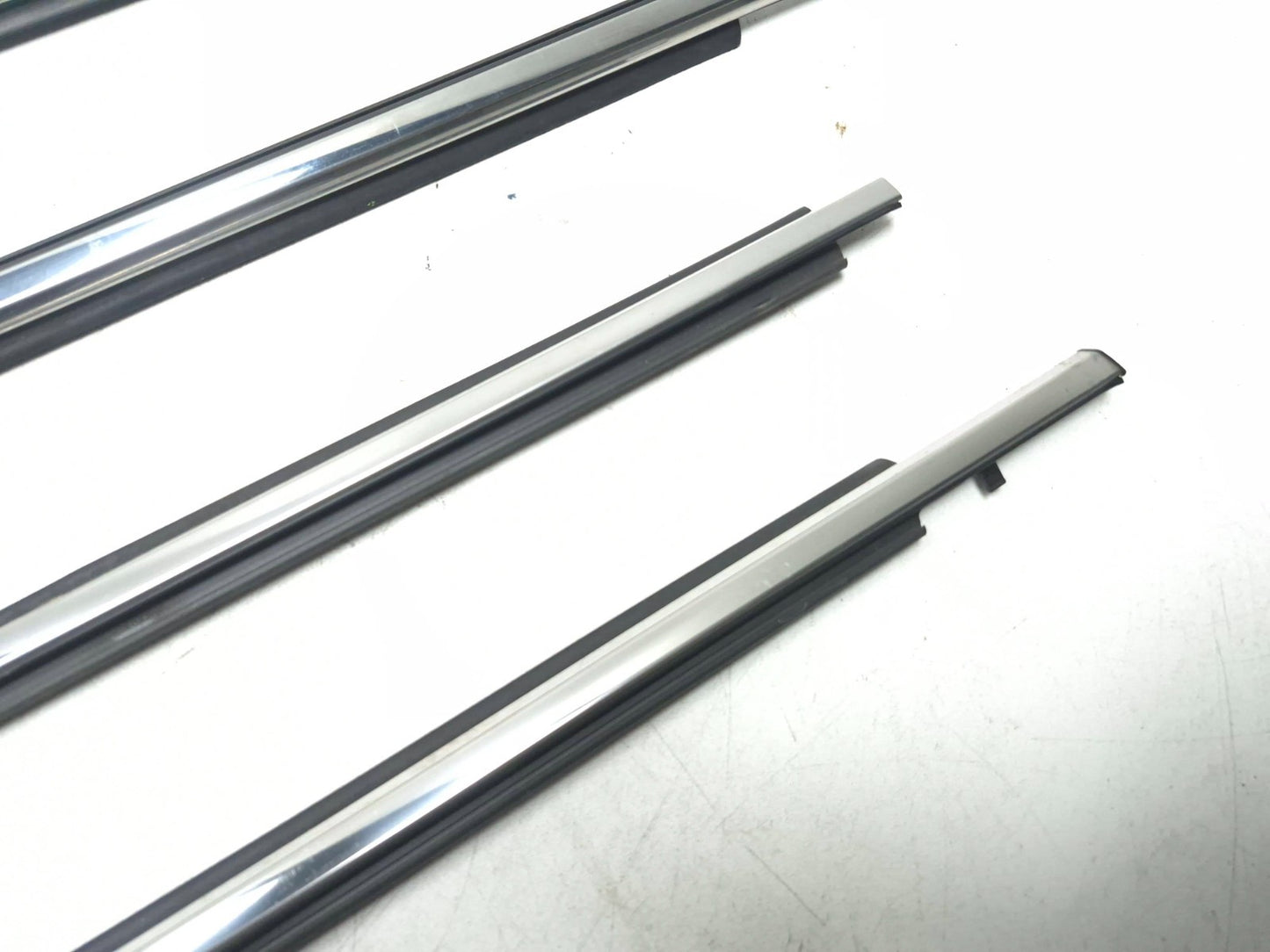 2010 Lexus Hs250h Door Window Belt Molding Front & Rear 4pcs OEM