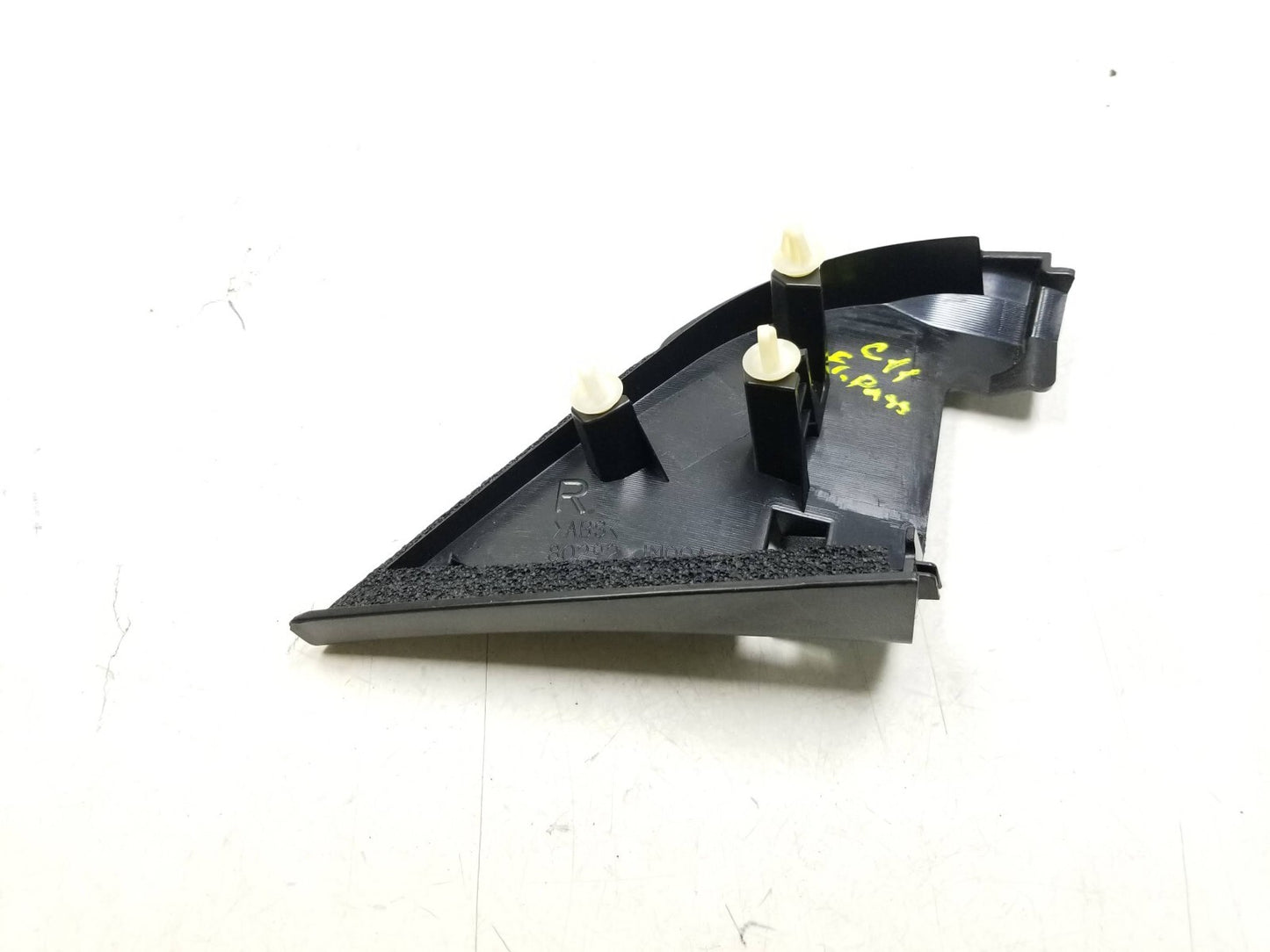 2008 - 2015 Nissan Rogue Front Door Corner Inner Mirror Cover Left & Right OEM