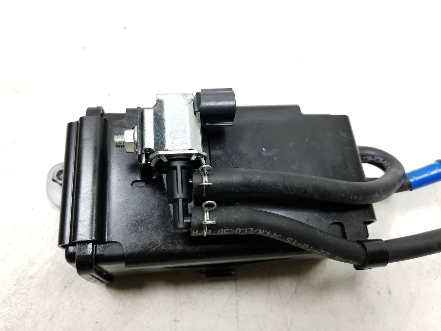 2015-2018 Kawasaki Klz1000 Versys 1000 Evap Vapor Charcoal Emission Canister OEM
