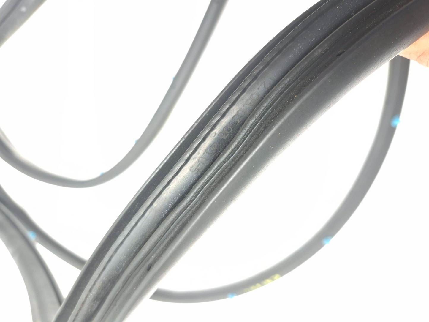 2012 Honda Cr-z Front Door Weatherstrip Seal Left & Right  3 Pcs OEM