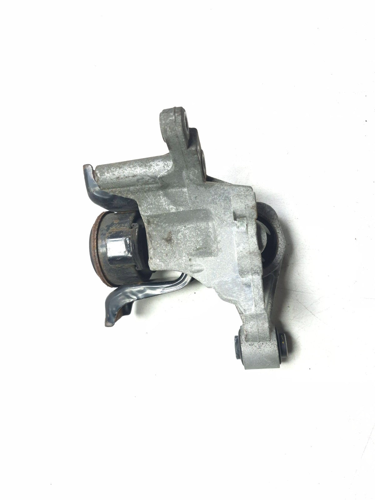 2015 Nissan Juke Engine Mount Bracket OEM