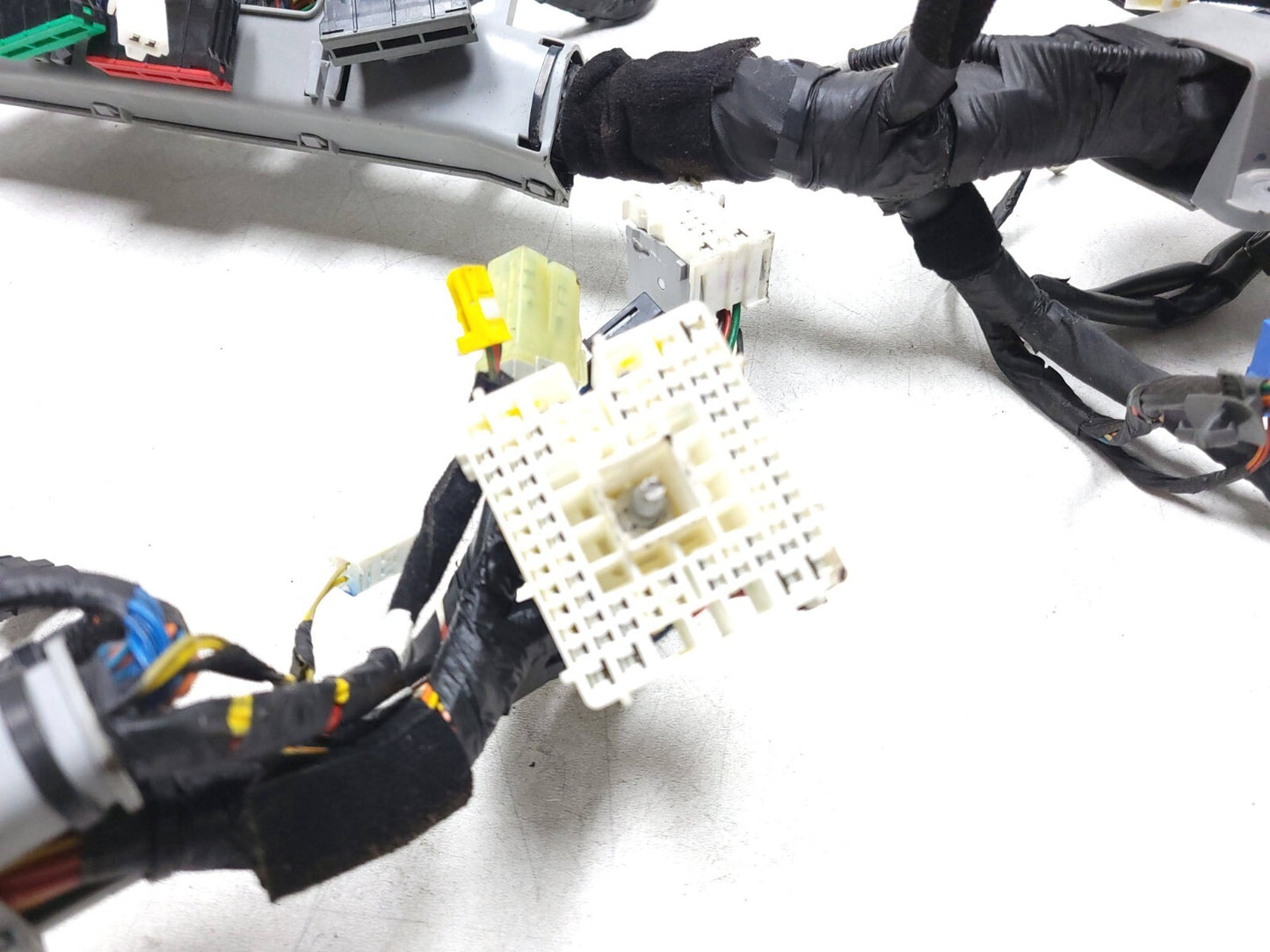 09-14 Hyundai Genesis Dash Wire Harness 4.6l OEM Sedan