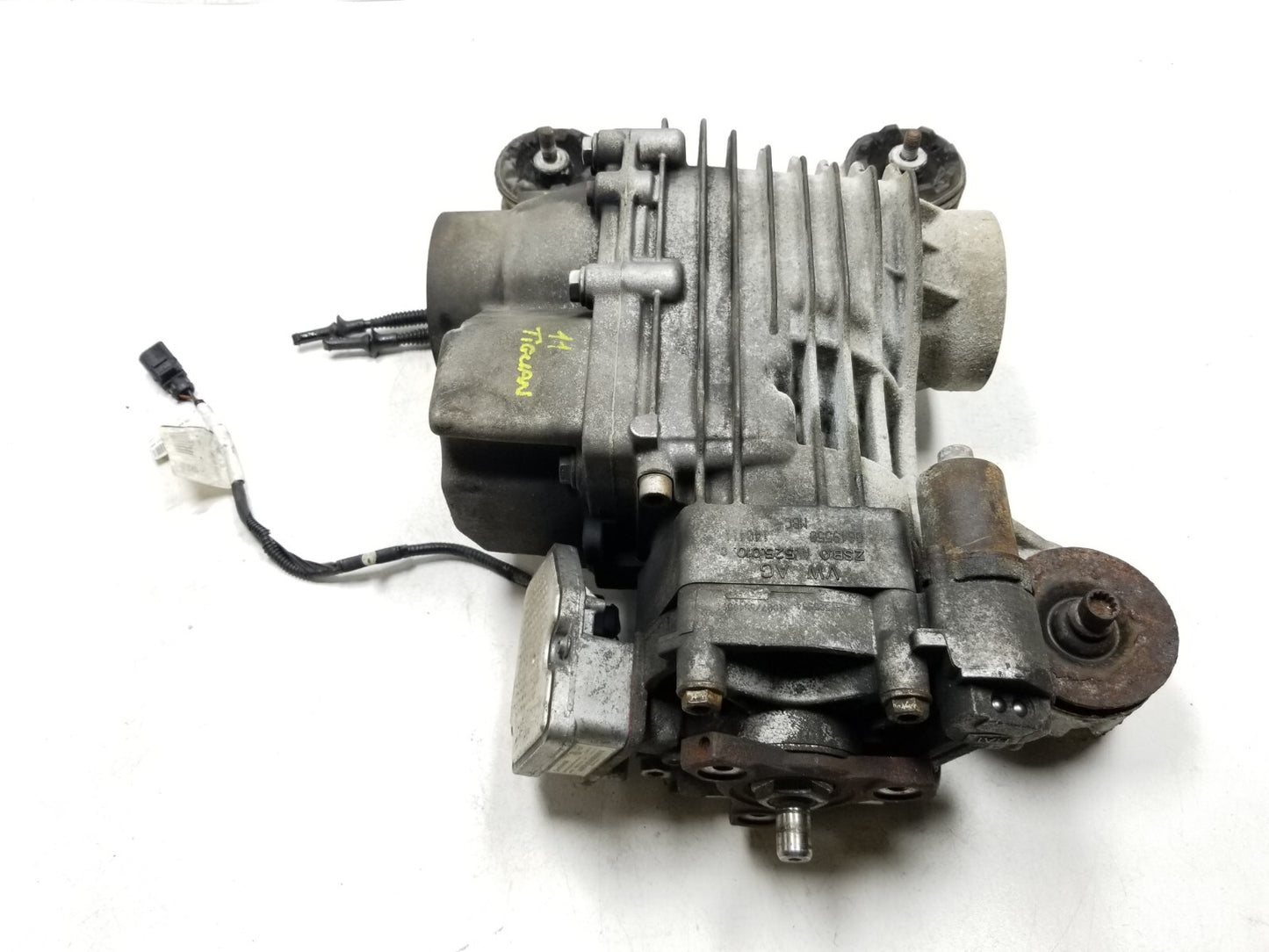 2011 Volkswagen Tiguan Rear Differential Carrier OEM