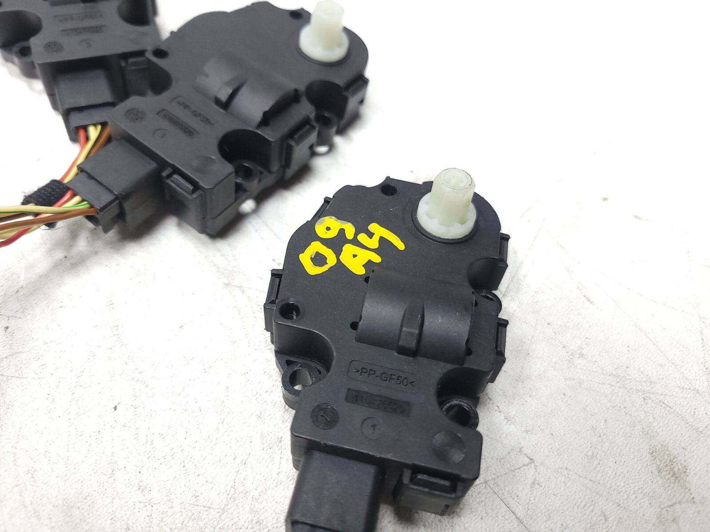 2009 Audi A4 Sedan AC Heater Actuator Flap Motor & Wire Harness OEM