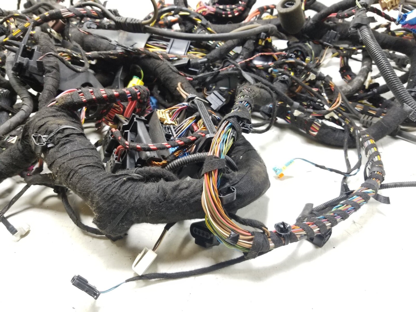 2009 - 2012 Audi Q5 Interior Wire Harness OEM