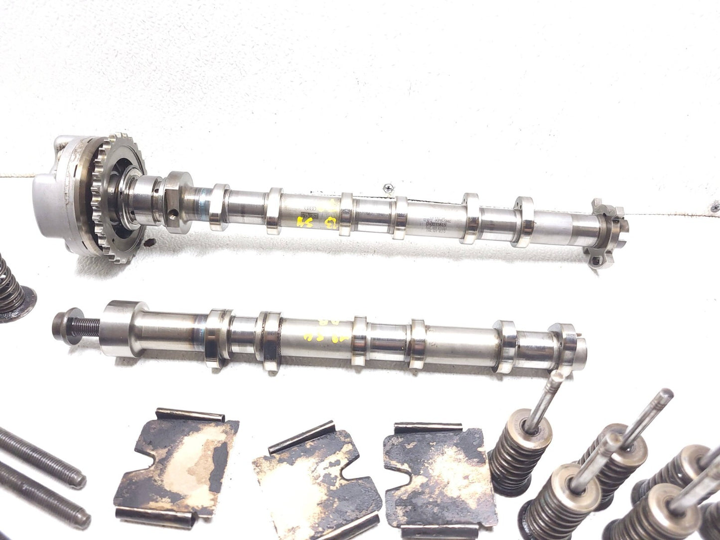2013 Audi S4 3.0l Engine Camshaft & Valve & Chain Tensioner Left Driver Side OEM