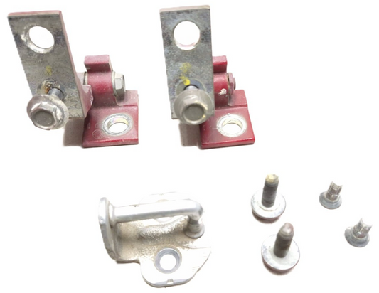 2013 Fiat 500 Turbo Passenger Side Door Hinge 2pcs W/ Latch & Bolts OEM