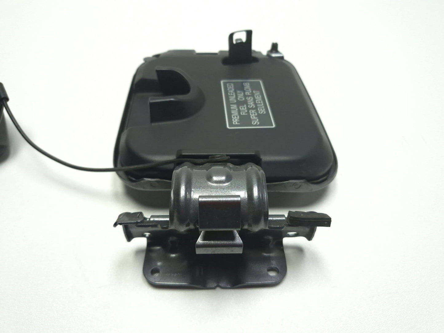 2020 Infiniti Q50 Fuel Tank Door Lid W/ Gas Cap OEM ✅