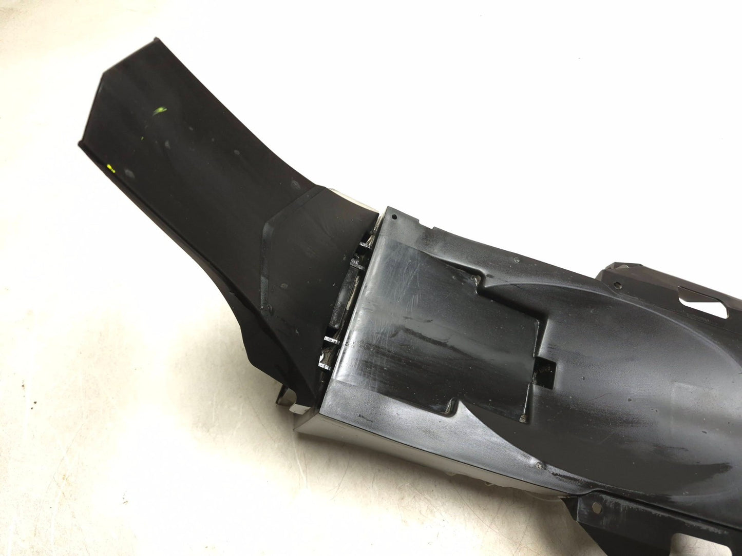 2024 Yamaha R3 Yzfr3 Rear Fender Undertail Tray OEM