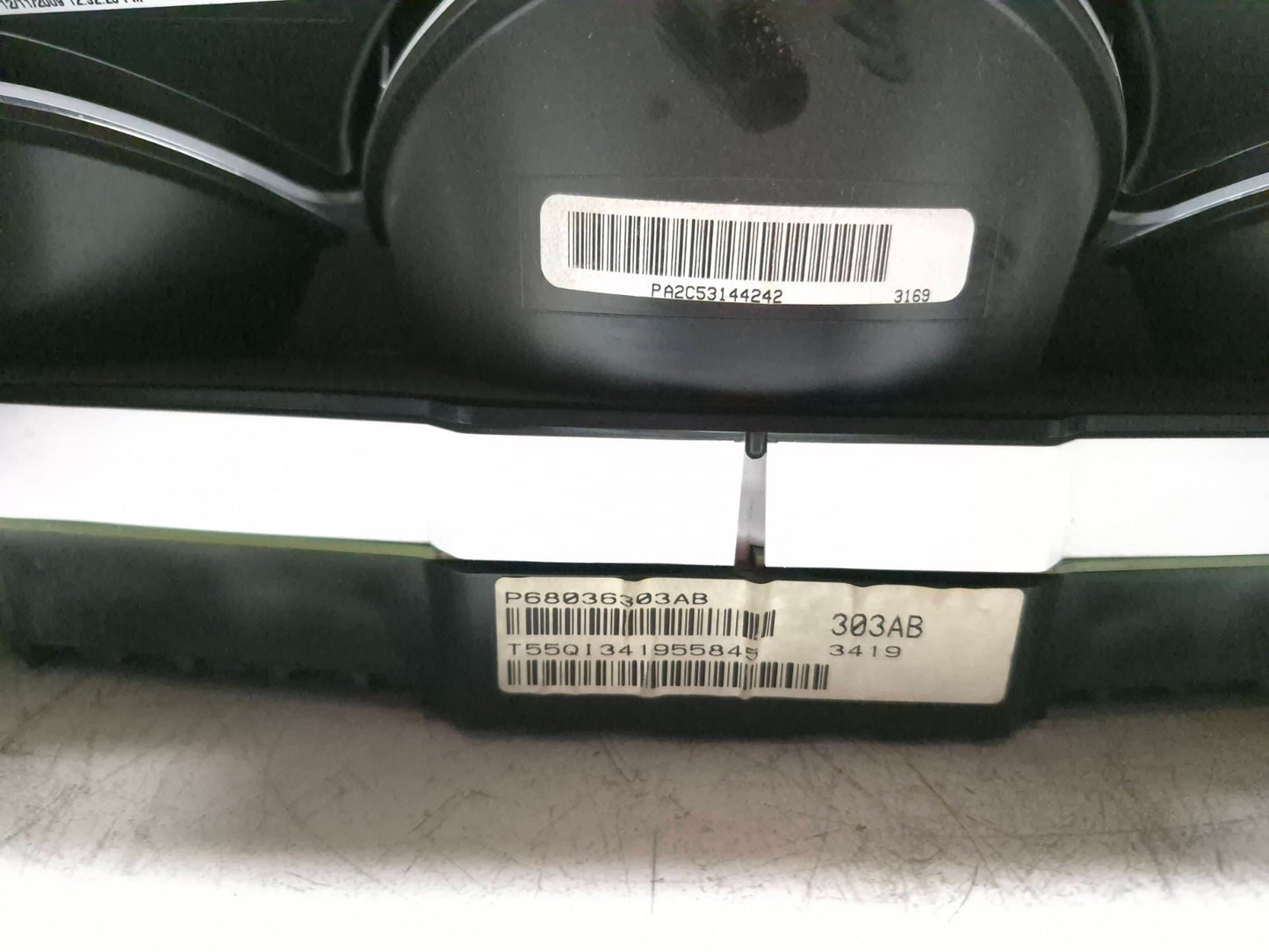 2010 Dodge Caliber Sxt Speedometer Instrument Cluster 68036303ab OEM 128k