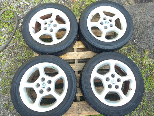 2012 Nissan Leaf Wheel Rim W/ Tire 205/55 R16x6.5j 7.3/32 4 Pcs OEM