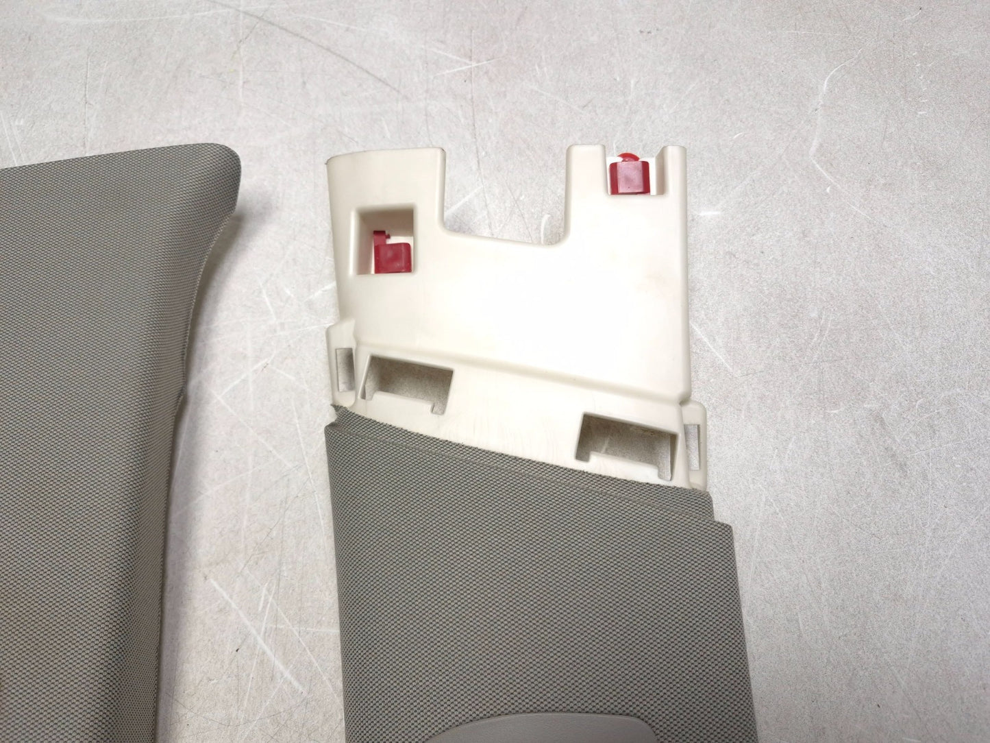 2017 Cadillac Ats Rear Right & Left Side Pillar Center Upper Trim Panel Pair OEM