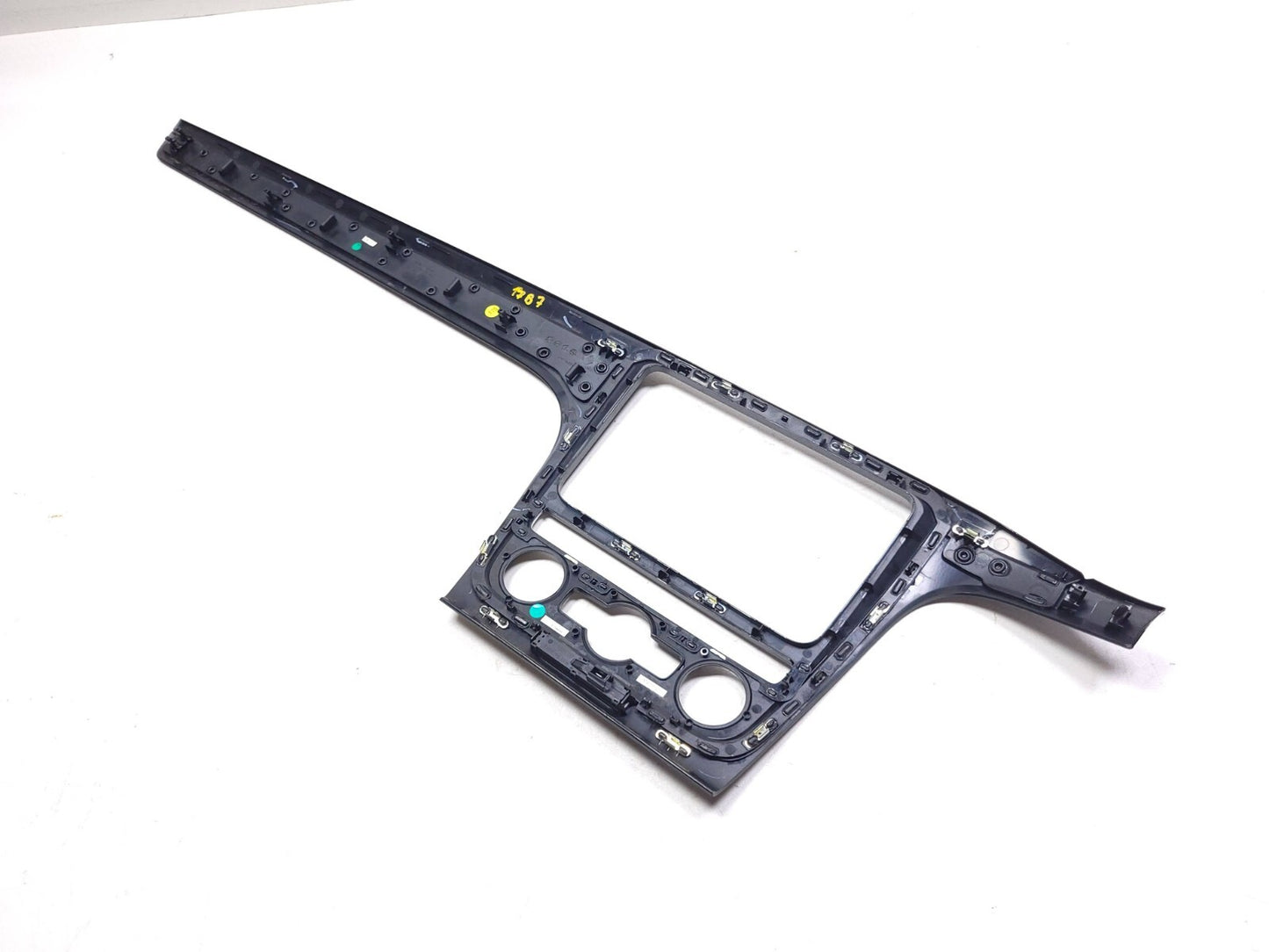 2017 Volkswagen Passat Dashboard Center Radio Bezel Trim Panel OEM