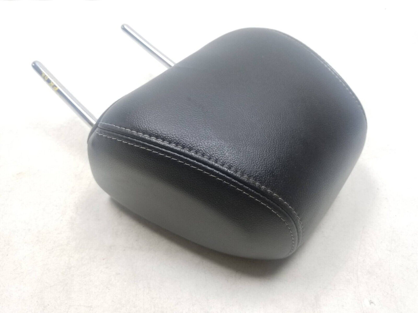 12 - 14 Ford Focus Front Driver Seat Headrest OEM