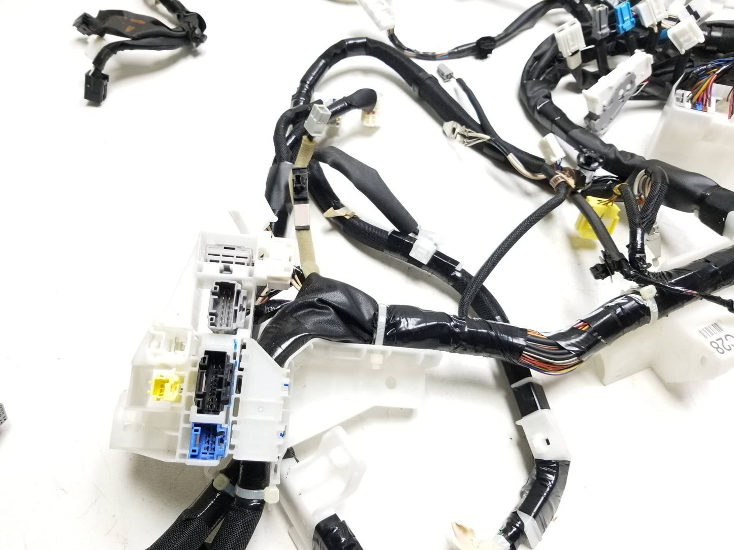 11-17 Lexus CT200h Dash Wire Harness 82141-76282 Oem✅