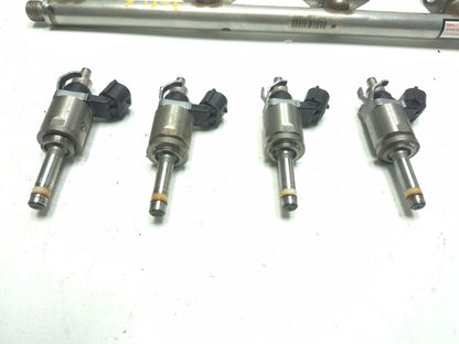 2017 Acura TLX Fuel Rail & Injectors 2.4l OEM