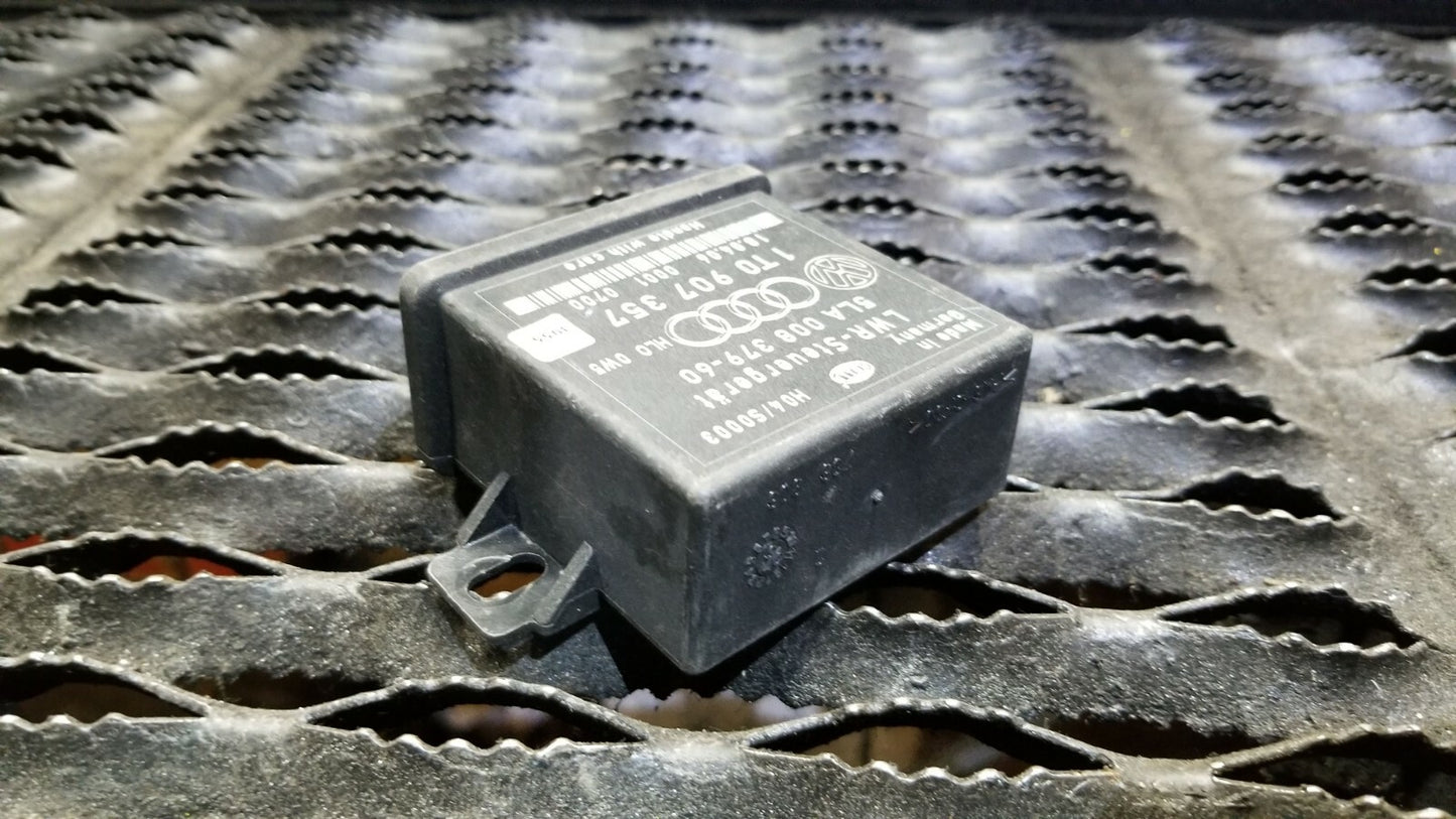 2006 VW Jetta Headlight Xenon Lamp Range Control Module OEM N17