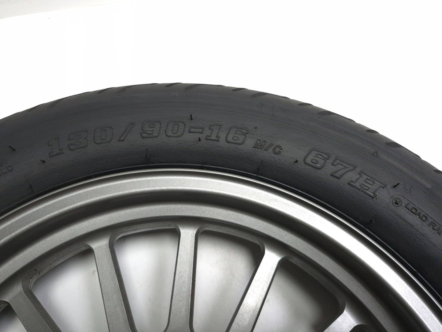 2013 Suzuki Vl800 Boulevard C50 Wheel Rim W/ Tire Front & Rear Pair R15 R16 OEM