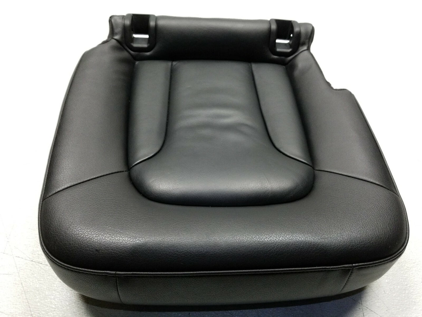 2015 Audi Q7 Rear 2nd Row Seat Lower Cushion Right Passenger Side OEM