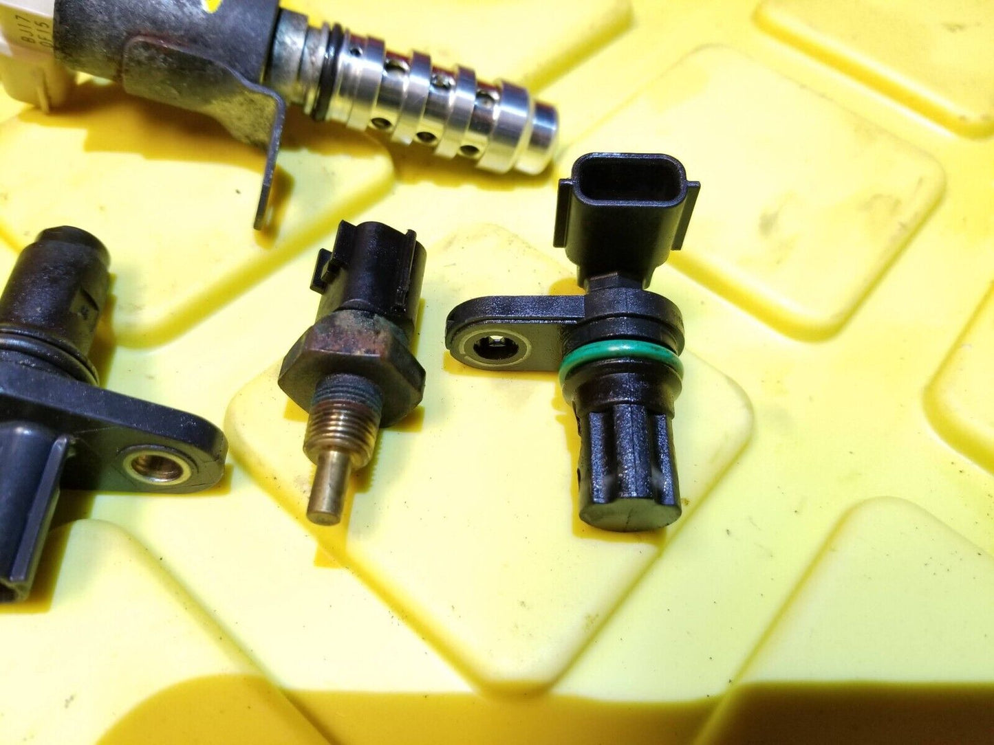 07 - 12 Nissan Sentra Vvt Oil Crank Temp Knock Sensor 7pcs 2.0l OEM