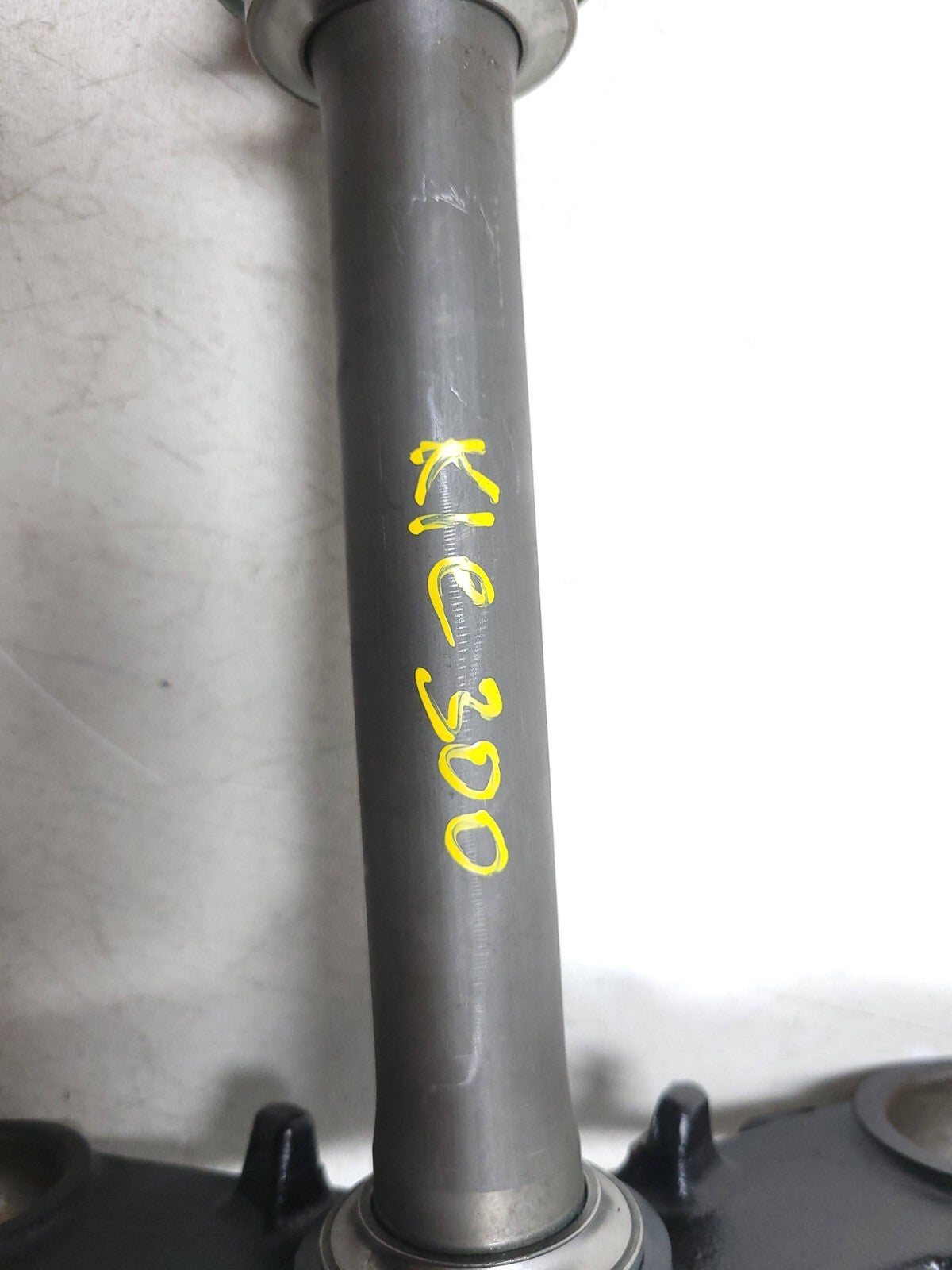 17-26 Kawasaki Kle300 Versys-x 300 Triple Tree Lower