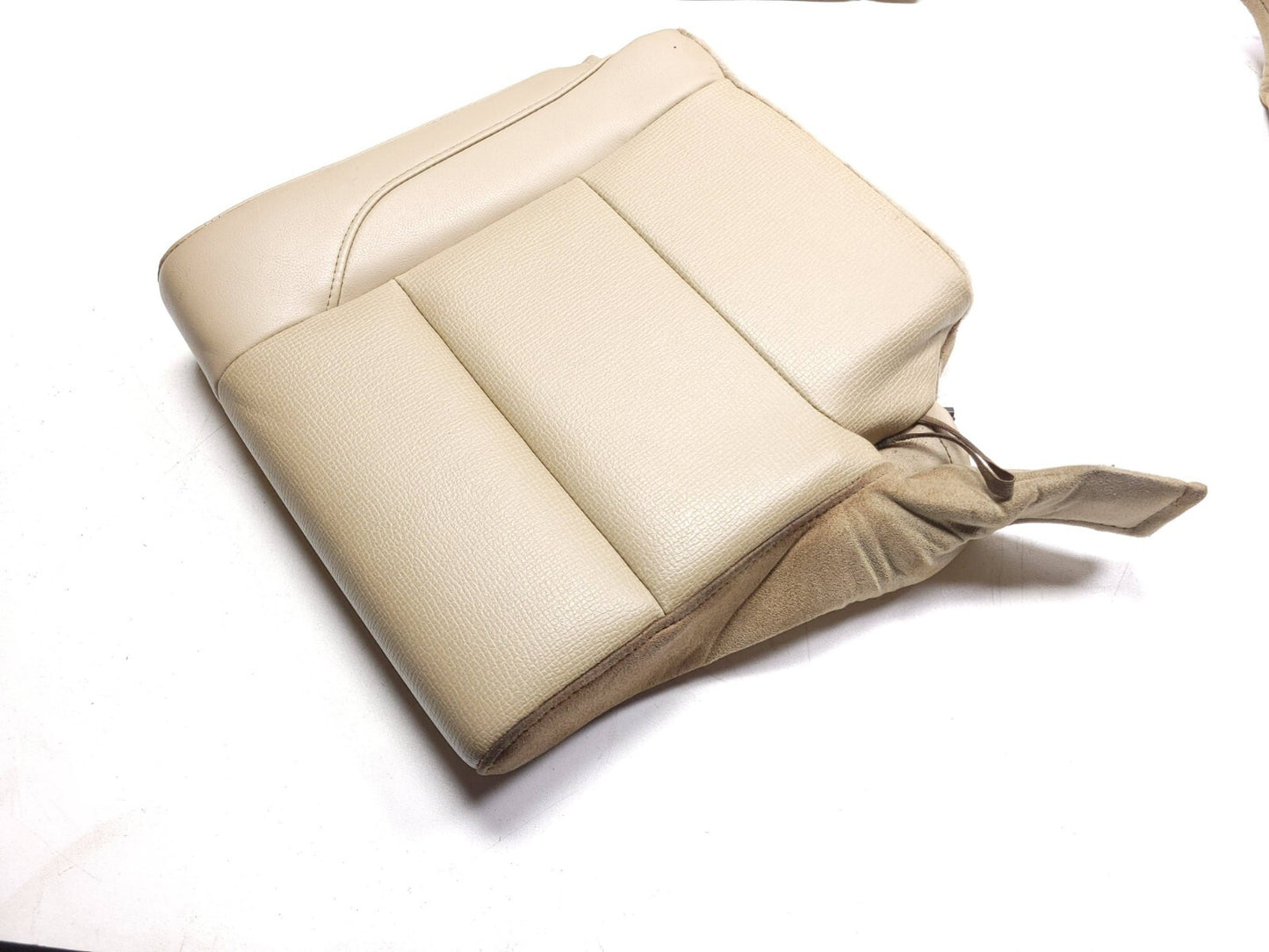 2008 Nissan Armada Rear 3rd Row Seat Cushion Upper & Lower OEM