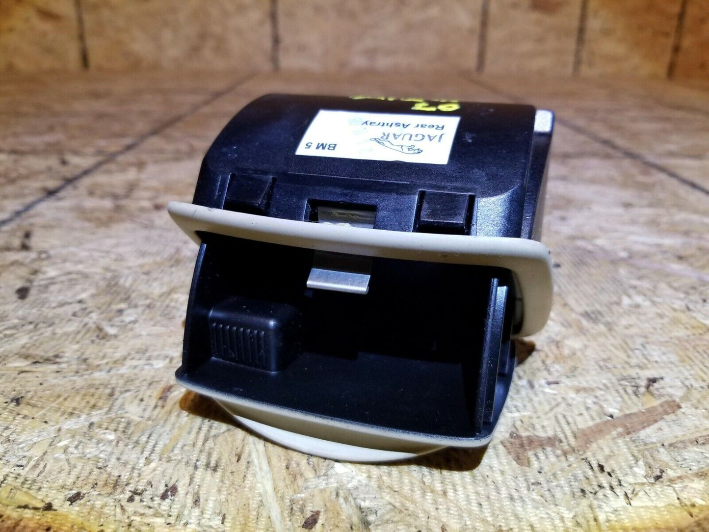 02-08 Jaguar X-type Center Console Rear Ashtray Tray OEM 86k