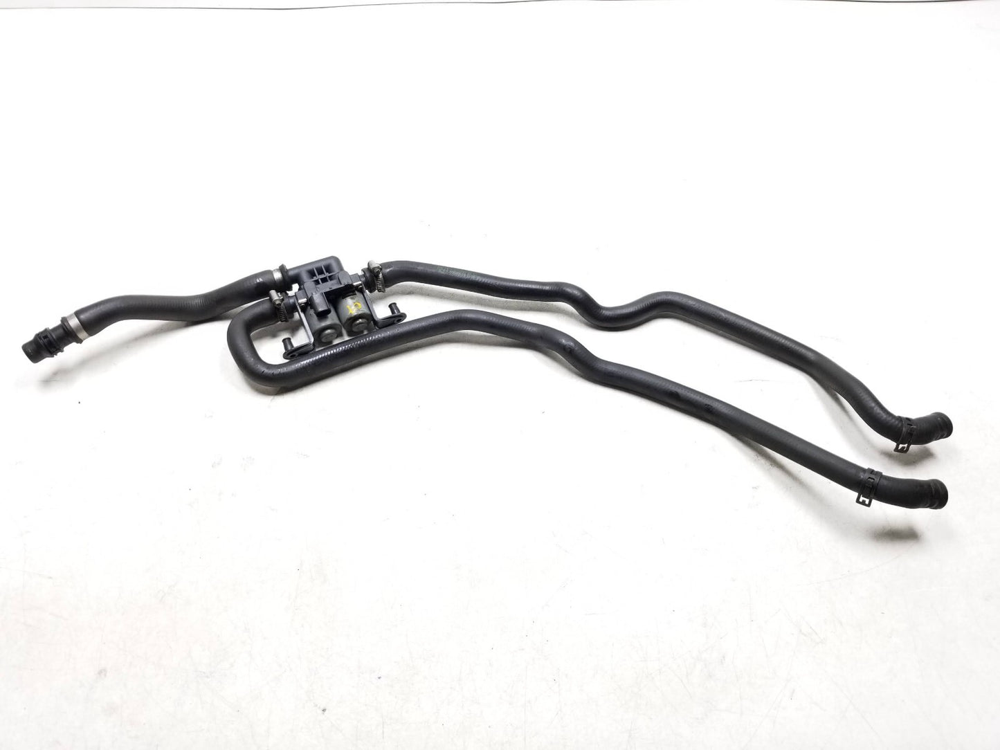 2011 BMW X5 E70 HVAC Heater Control Water Valve Cooler W/ Hose OEM