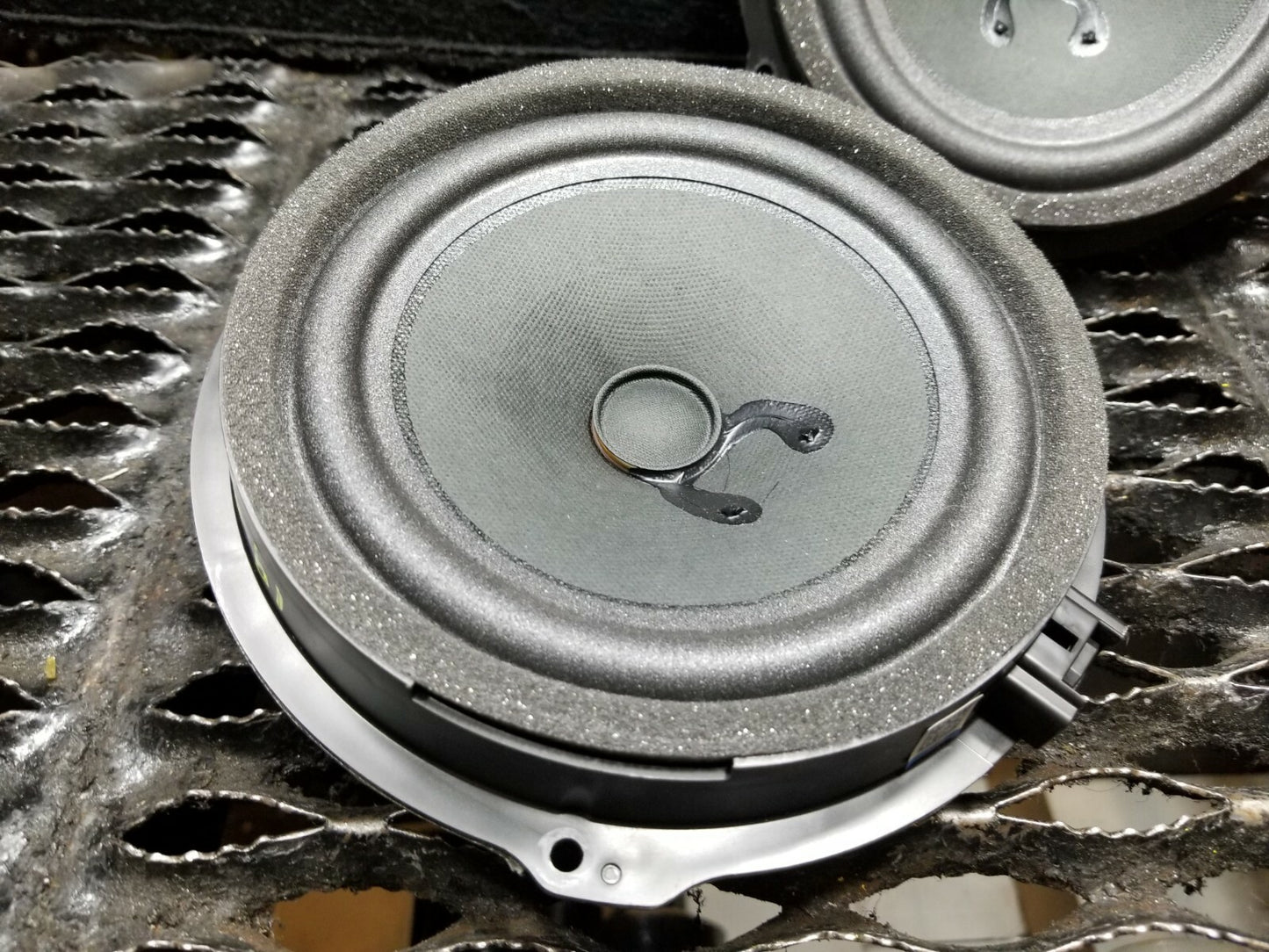 18-22 Ford Ecosport Rear Door Speaker 2pcs Gn15-18808-ab OEM 532 Miles