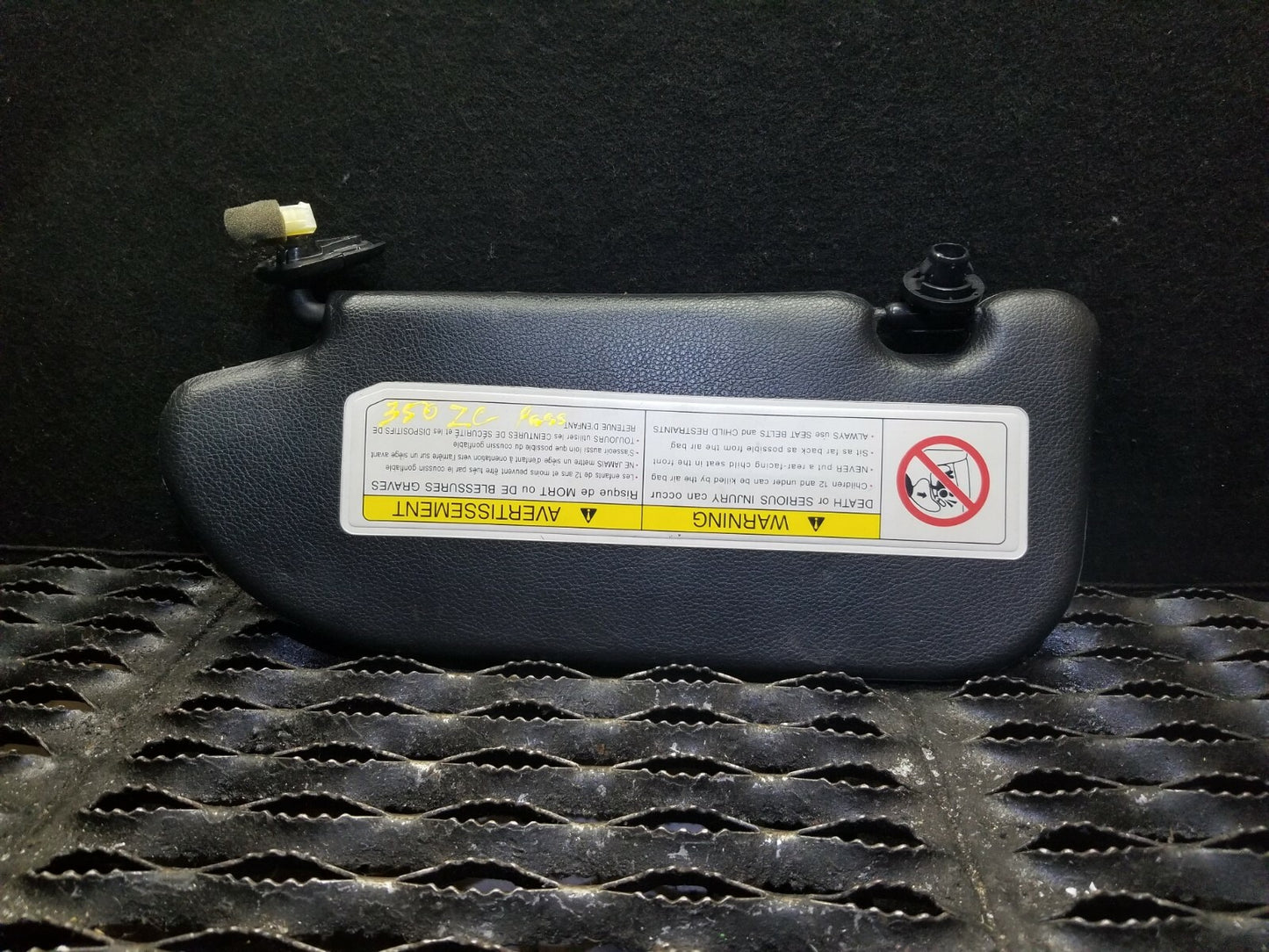 03 04 05 Nissan 350z Convertible Sun Visor Sunvisor Right Passenger Side OEM