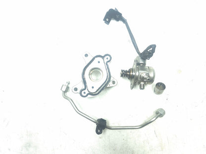 2012 Hyundai Sonata 2.4l High Pressure Fuel Pump W/ Pipe & Bracket OEM