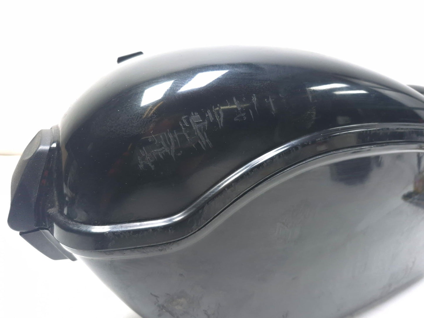 2004 Kawasaki Vulcan 2000 Left Saddlebag Luggage Case OEM